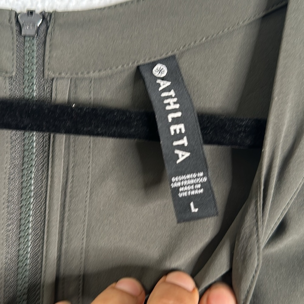 Athleta Topanga wide leg jumpsuit olive green size L Y neck - Picture 8 of 14